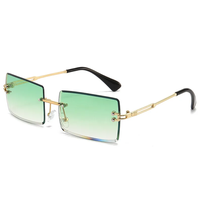 Nuovi Occhiali da Sole con Mon - Vintage Fashion Enthusiasts recensione e prezzo