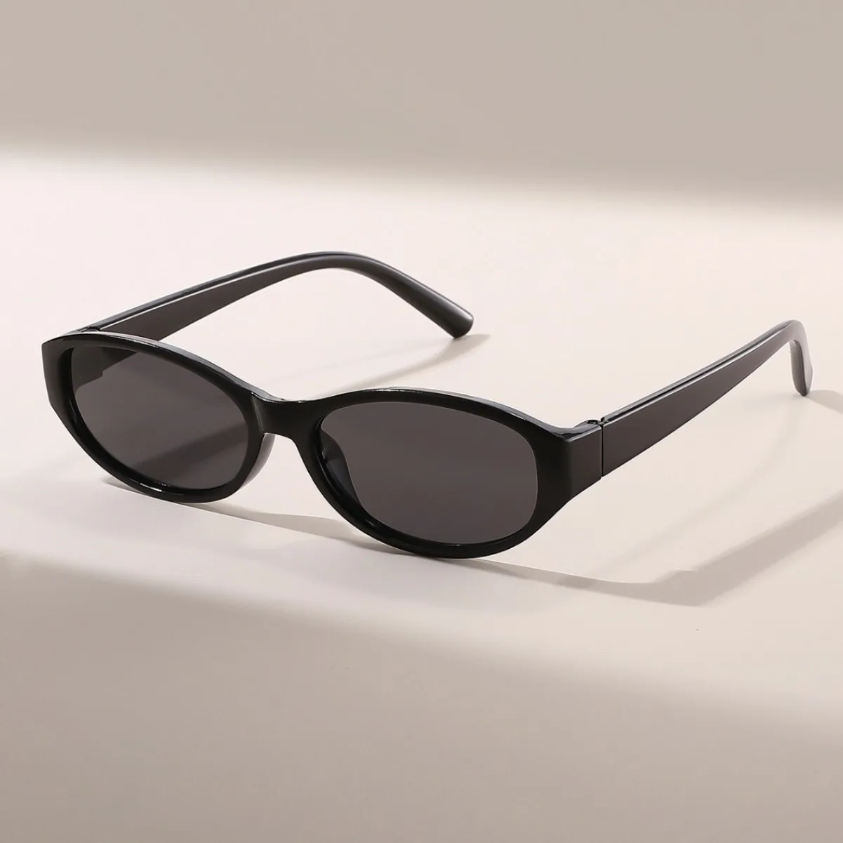 Occhiali da sole ovali in stil - Vintage Fashion Enthusiasts recensione e prezzo