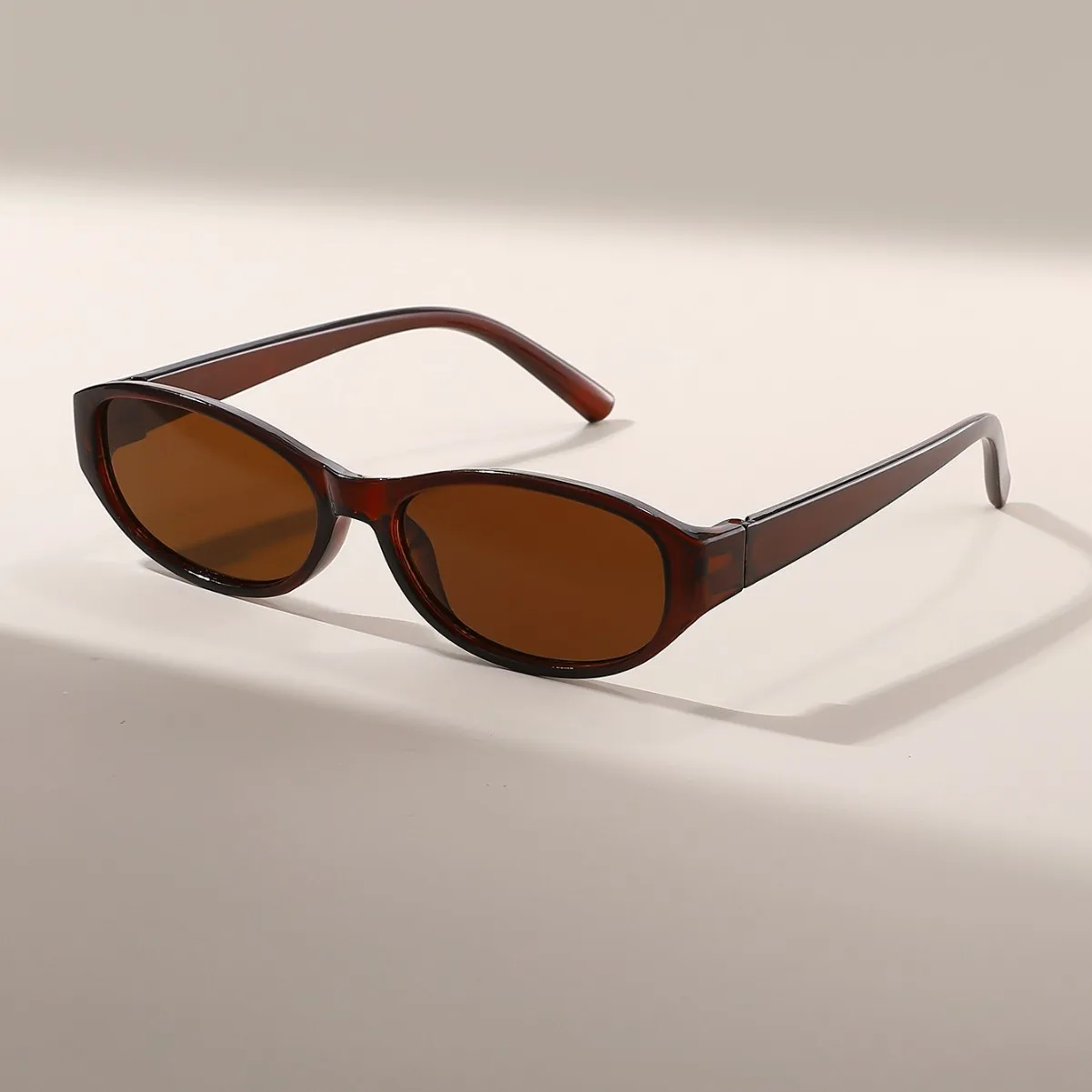 Occhiali da sole ovali in stil - Vintage Fashion Enthusiasts recensione e prezzo