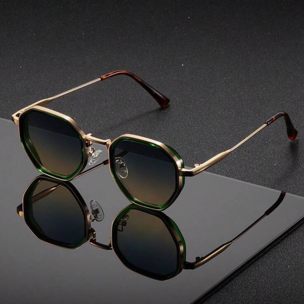 1 paio di occhiali da sole uni - Vintage Fashion Enthusiasts recensione e prezzo