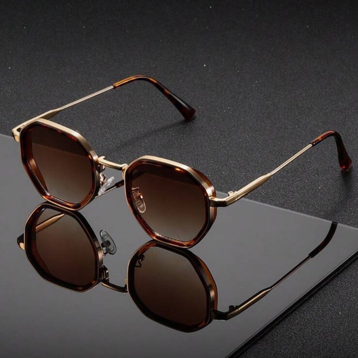 1 paio di occhiali da sole uni - Vintage Fashion Enthusiasts recensione e prezzo